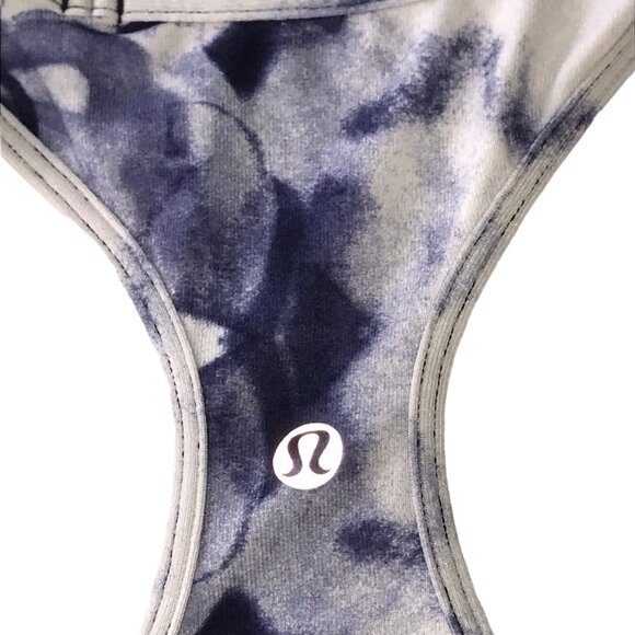 Lululemon Cool Racerback Tank Top CRB White Blue Tie Dye Size Women's Medium - Picture 8 of 9